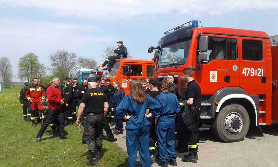Закарпатські рятувальники переймали у Польщі досвід роботи добровільних пожежних (ФОТО)