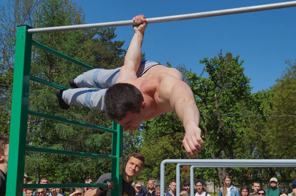 У Мукачеві відбулися змагання "Mukachevo Street Workout Open Season 2017" (ФОТО)