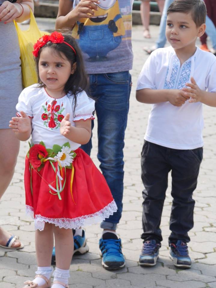 Святковий "Європейський вернісаж" сьогодні вирував на центральній площі Ужгорода (ФОТО)