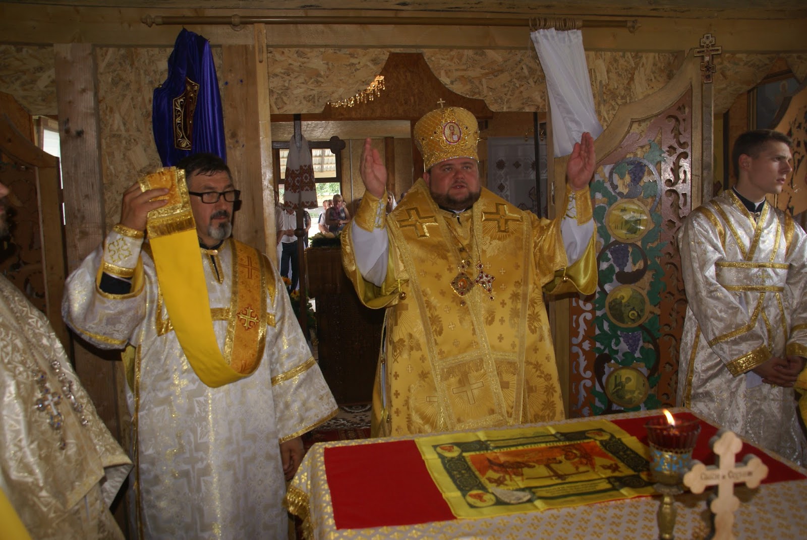 Єпископ Варсонофій освятив церкву УПЦ КП в Іршаві (ФОТО)