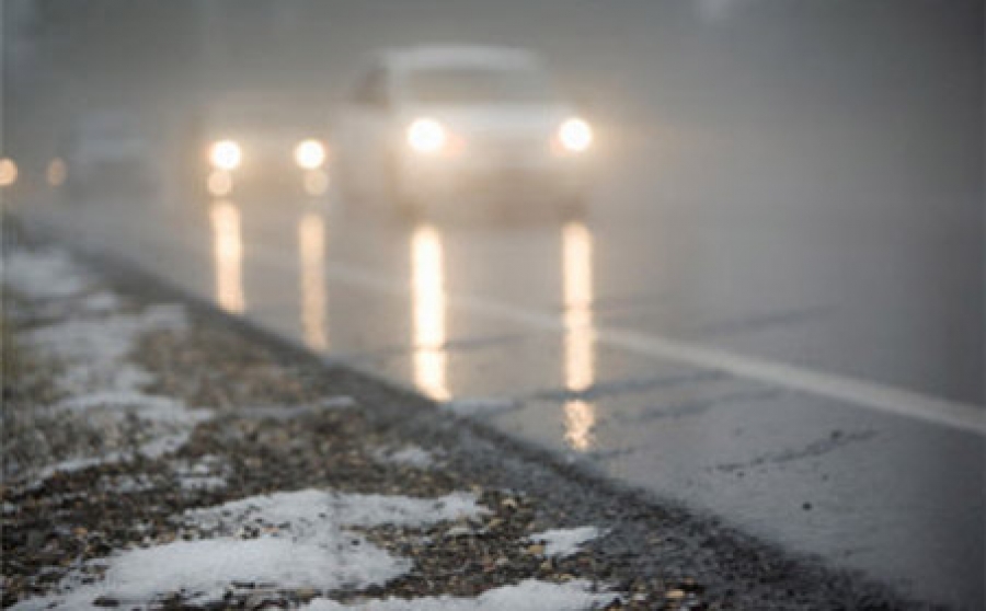 Синоптики попереджають про туман і ожеледь на дорогах Закарпаття вночі та вранці неділі