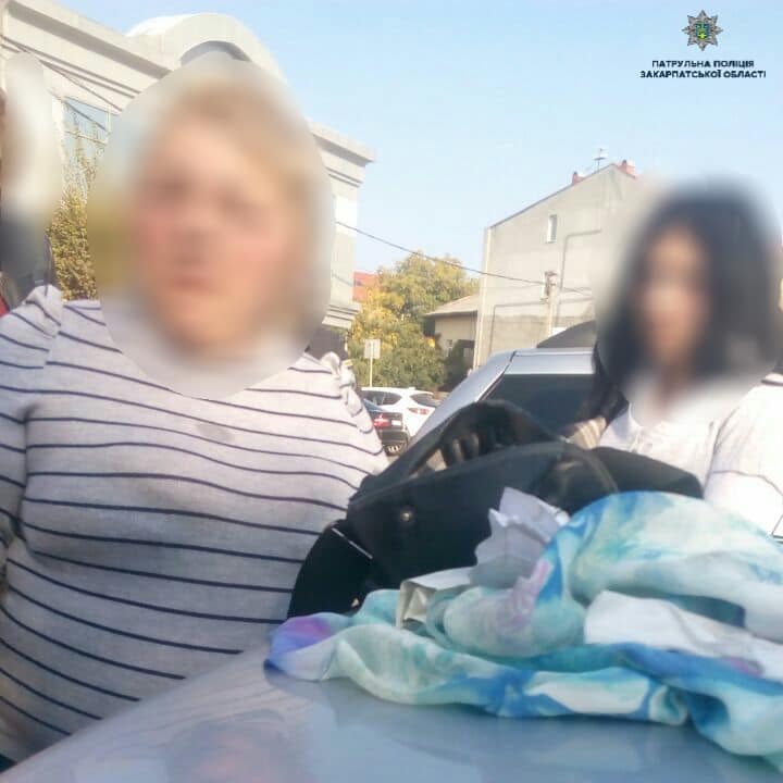 Ужгородці в маршрутці затримали двох злодійок з Хустщини (ФОТО)
