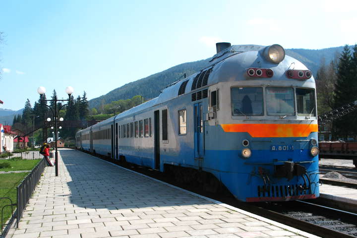 Із 7 листопада поїзд Львів-Мукачево тимчасово курсувати за зміненим графіком