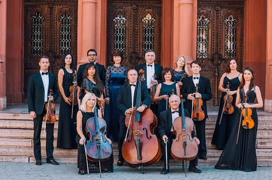 Свій 40-річний ювілей камерний оркестр обласної філармонії відсвяткує в Ужгороді концертом із кращих творів 