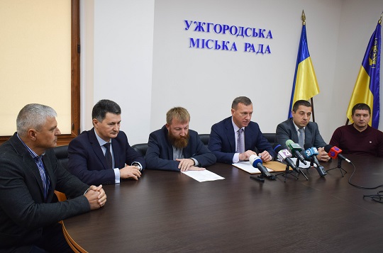 Про коригування і зміни до проекту капремонту набережної Незалежності розповіли в Ужгороді (ФОТО)