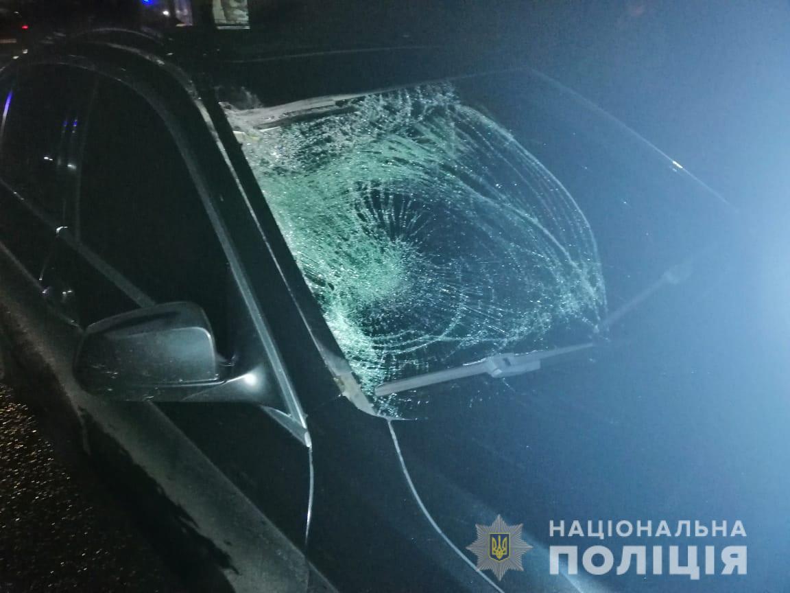 У Грушові, на Тячівщині водій BMW смертельно наїхав на велосипедиста, який раптово виїхав на дорогу (ФОТО)