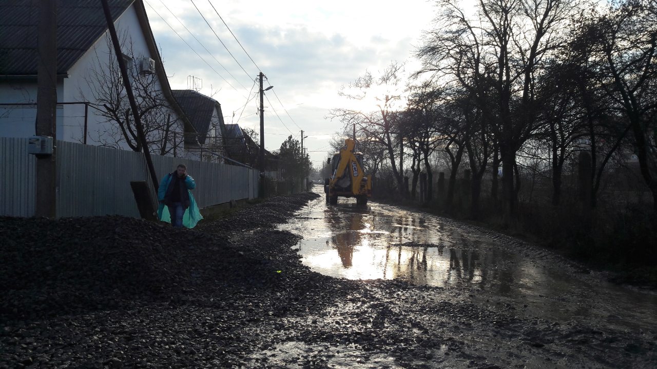 В Ужгороді залагоджують конфлікт, що виник через розчистку каналу на Канальній (ФОТО)