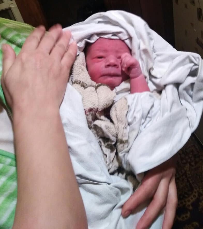 Поліція відкрила кримінальне провадження за фактом знайдення в Хусті покинутого новонародженого хлопчика