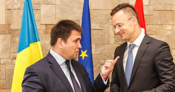 Сійярто: Угорщина продовжить блокувати проведення Комісії Україна-НАТО, бо не має інших ресурсів