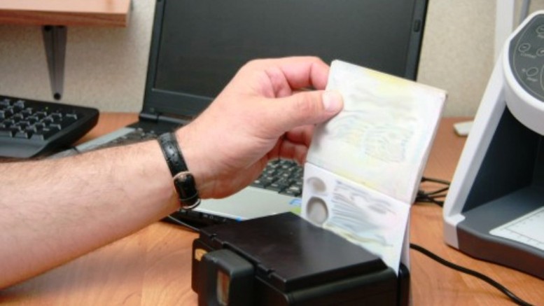 Українець намагався перетнути кордон на Закарпатті за підробленим румунським паспортом 