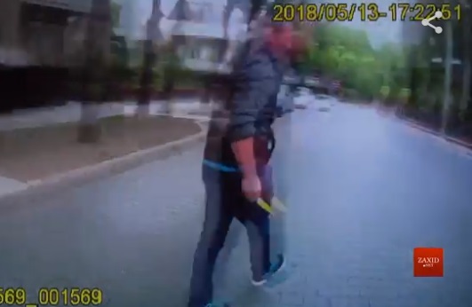У суді оприлюднено відео ножового нападу закарпатця на львівську патрульну