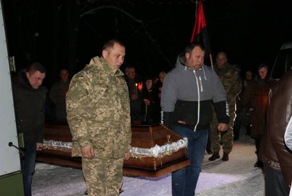 Контрактник з Тернопільщини помер у військовій частині в Мукачеві (ФОТО)