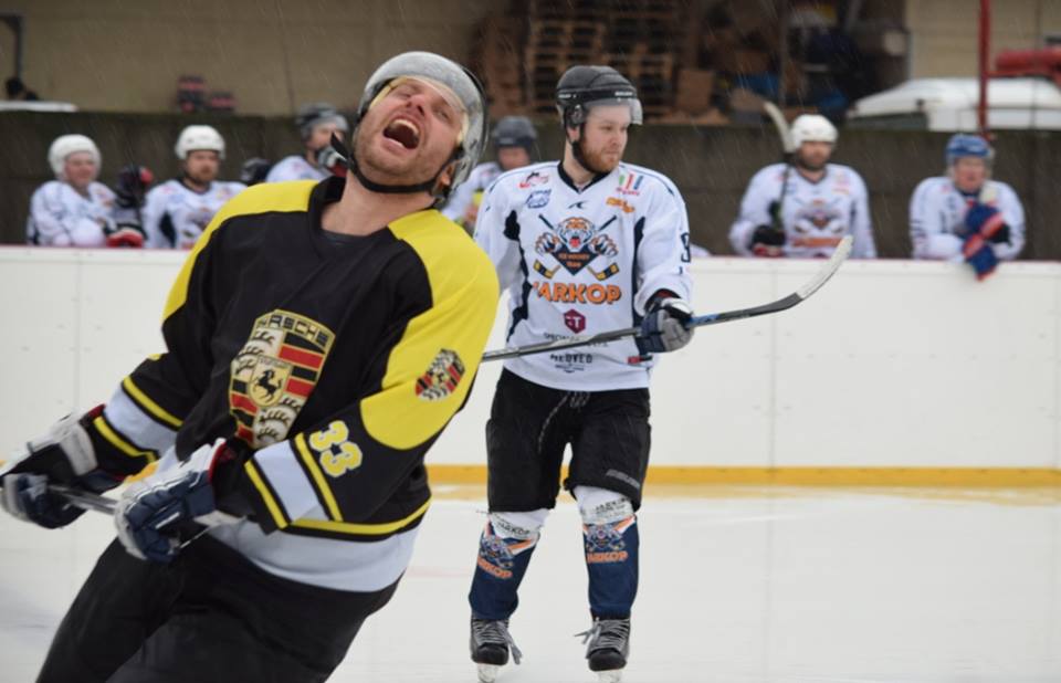 Традиційний Міжнародний хокейний турнір стартував в Ужгороді (ФОТО)