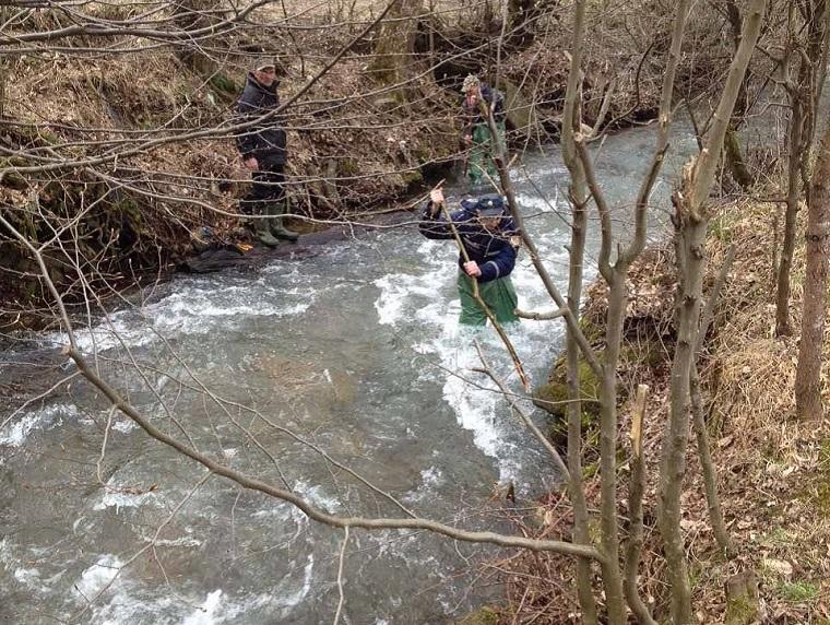 На Іршавщині з річки витягли тіла чоловіка та 4-річного хлопчика