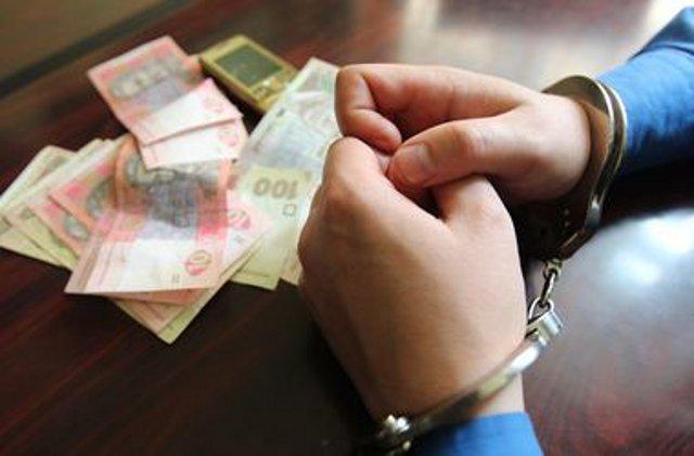 На Перечинщині судитимуть чоловіка, котрий намагався повернути арештований ВАЗ за 1 тис грн хабара