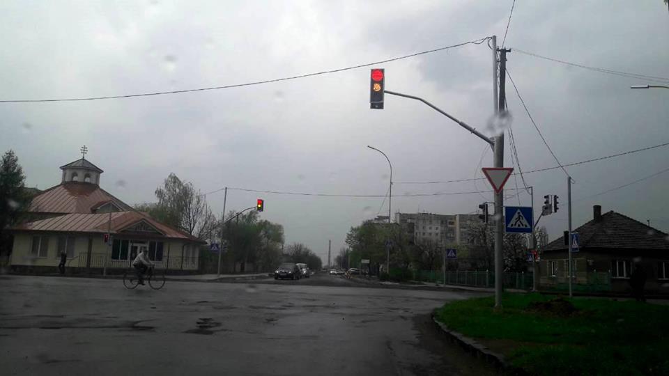 В Ужгороді запрацював новий світлофор (ФОТО)