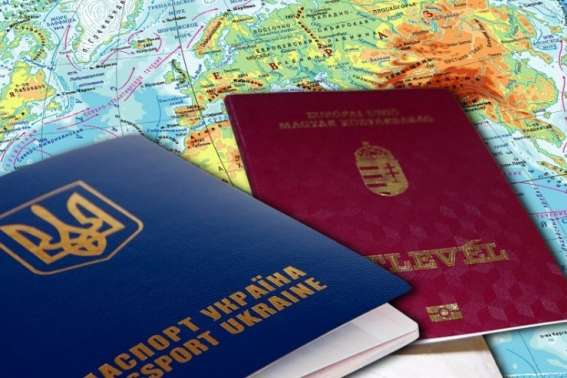 Порошенко пропонує позбавляти громадянства України за участь у виборах інших держав чи використання іноземного паспорта
