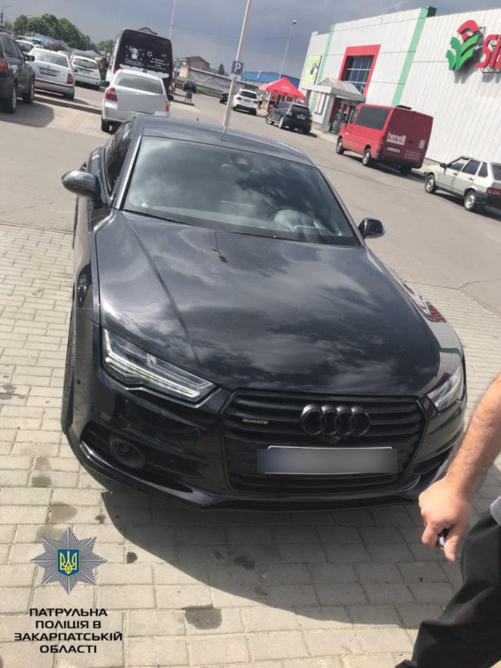 У Мукачеві виявили Audi A7, що перебуває в розшуку (ФОТО)