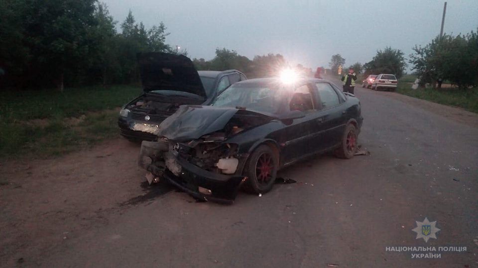 На Ужгородщині п'яний водій "Опеля" без посвідчення спричинив зіткнення із "Фордом"