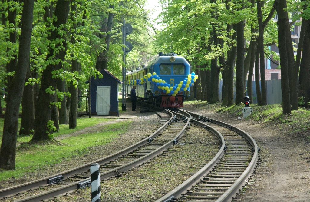 Квиток на дитячу залізницю в Ужгороді в обидві сторони маршруту коштуватиме 10 грн для дітей і 20 грн – для дорослих
