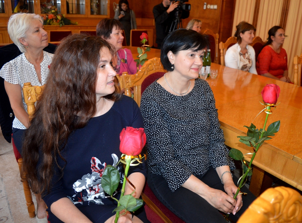 В Ужгороді привітали матерів-виховательок дитячих будинків сімейного типу та прийомних родин з усього Закарпаття (ФОТО)