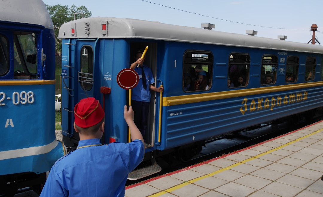 В Ужгороді розпочала роботу мала дитяча залізниця (ФОТО)