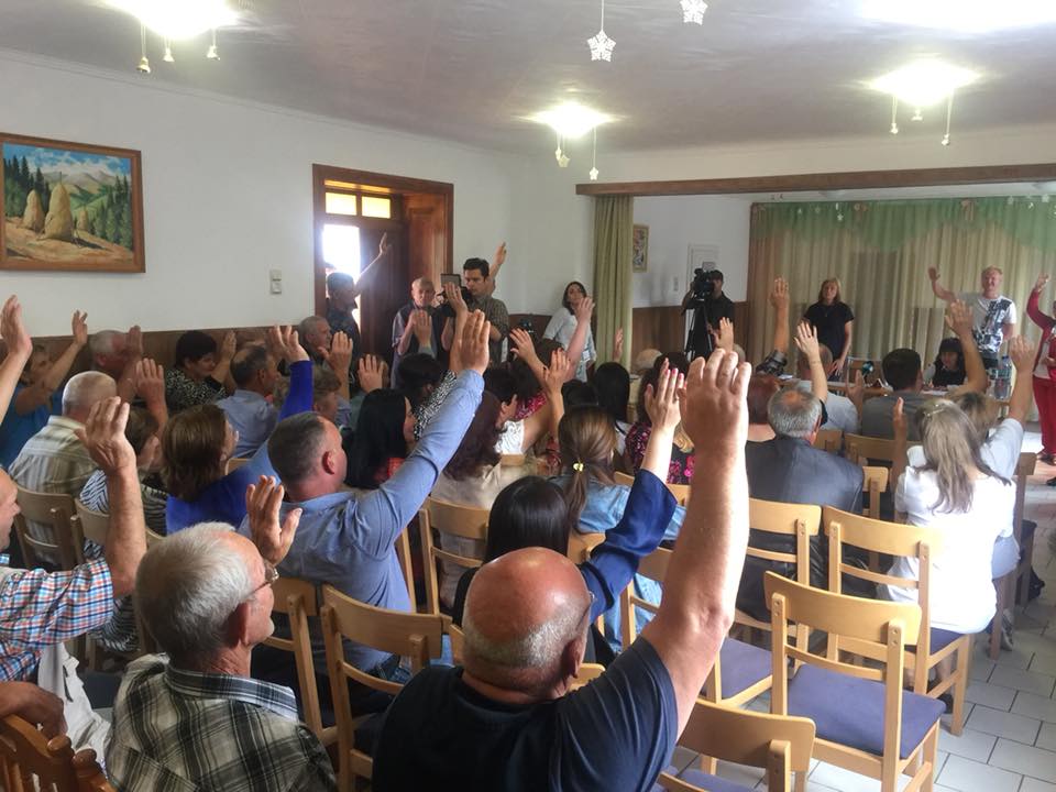 Жителі Павшина на громадському обговоренні проголосували за приєднання до Мукачівської ОТГ (ФОТО)