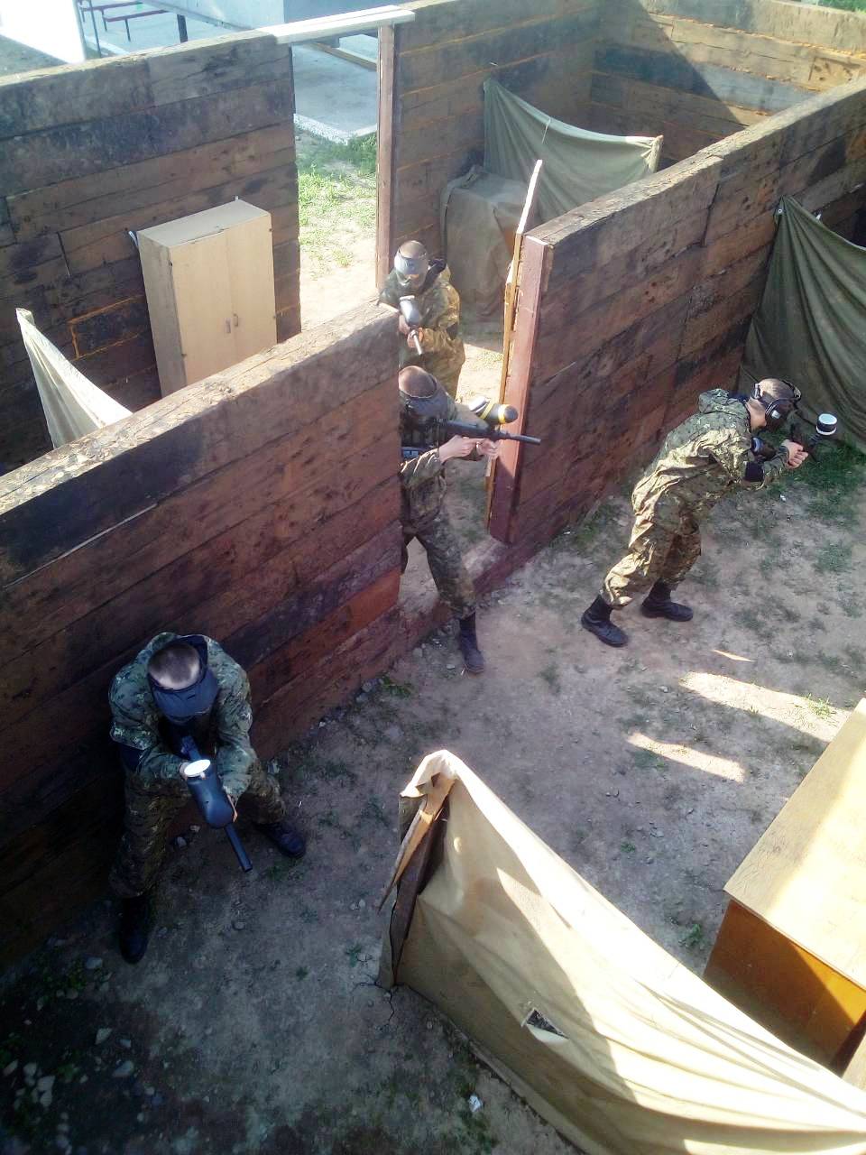 Гвардійці в Ужгороді тренуються в "кілер-хаусі" (ФОТО)