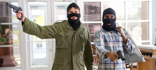 У Довгому на Іршавщині грабіжники в масках здійснили спробу пограбування Приватбанку
