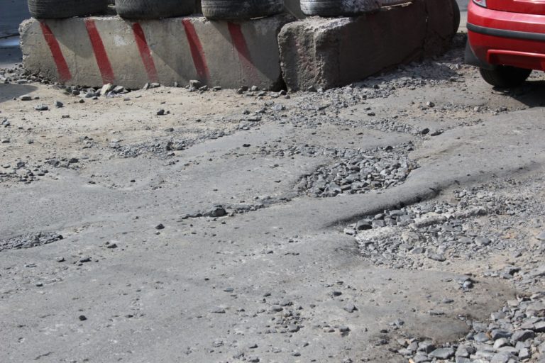 В Ужгороді влада анонсує ремонт зливової каналізації на "резонансній" вулиці Шумній (ФОТО)