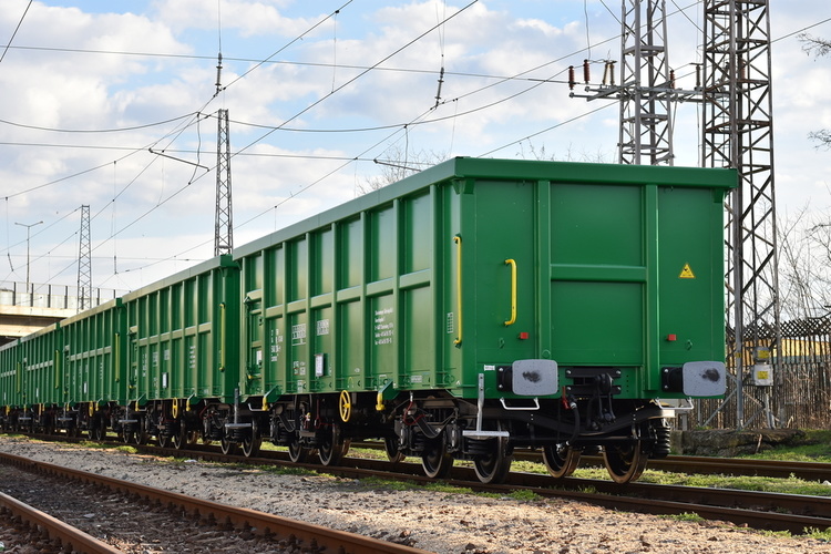 Через заборону використання напіввагонів для транспортування щебеню на Закарпаття в області припиняють роботу всі асфальтні заводи