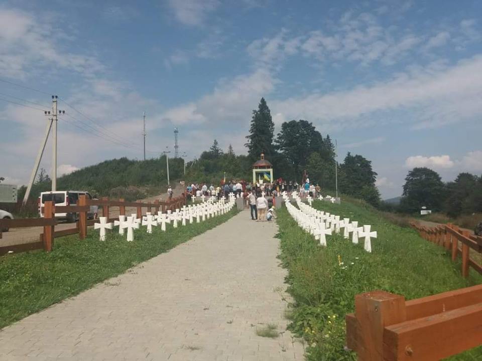 На місці розстрілу січовиків Карпатської України на Верецькому перевалі відбулася молитва (ФОТО)