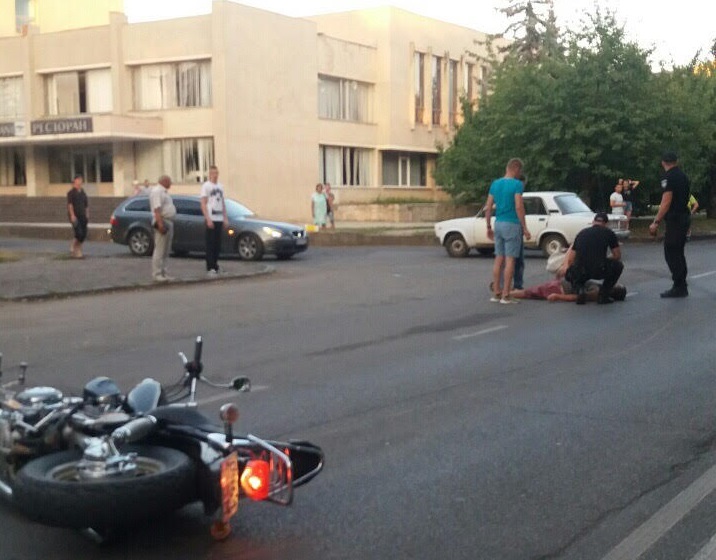 В Ужгороді неподалік аеропорту розбився мотоцикліст (ФОТО)