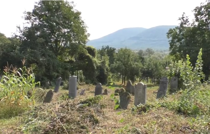 У Перечині відновлюють старе єврейське кладовище (ВІДЕО)