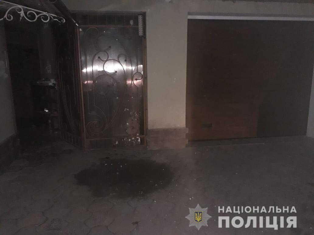 На подвір’ї мешканця Підплеші на Тячівщині вибухнула граната, кинута невідомим (ФОТО)