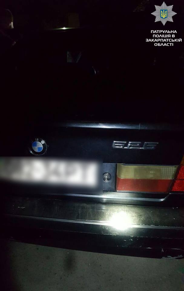 В Ужгороді чоловік в стані наркотичного сп’яніння їздив на "підробленій" BMW (ФОТО)