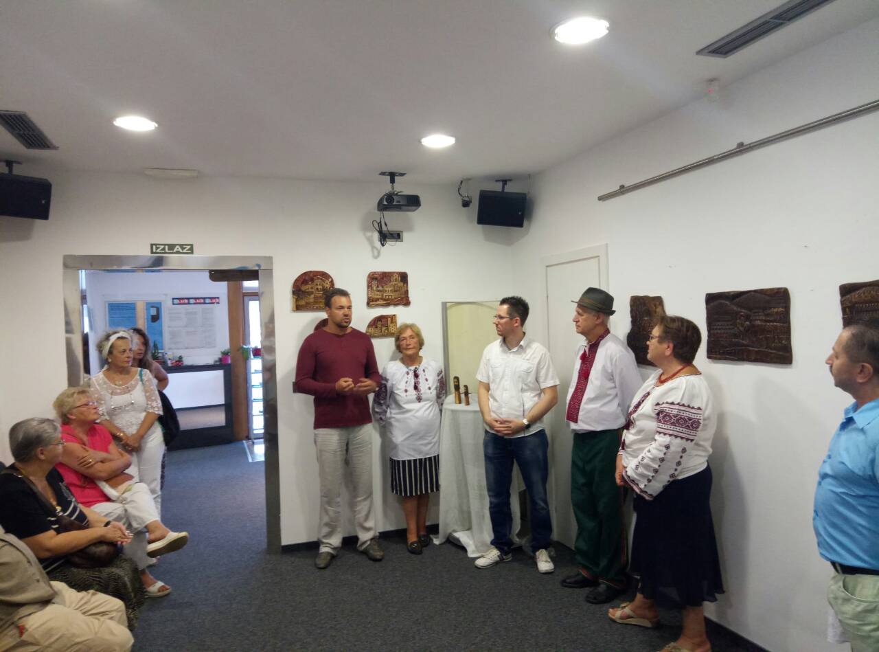 У Хорватії відкрилася виставка робіт різьбяра з Ужгорода (ФОТО)