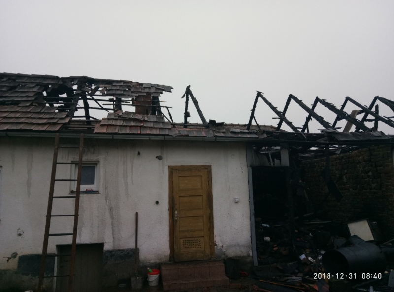 В Іршаві збирають кошти на відновлення будинку матері з двома дітьми, що згорів перед Новим роком (ФОТО)