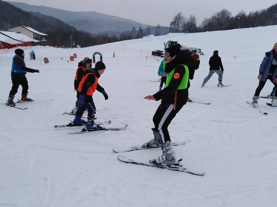 Школярі Берегова можуть кататися на лижах на Свалявщині за спеціальною програмою (ФОТО)