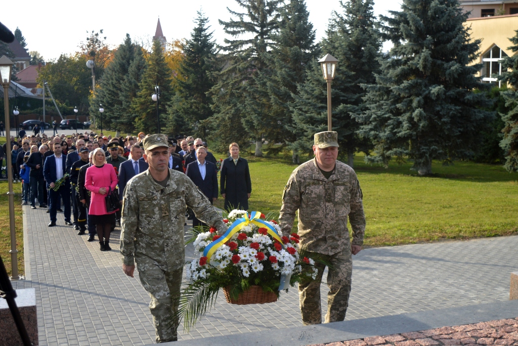 На Закарпатті вшанували загиблих захисників України (ФОТО)