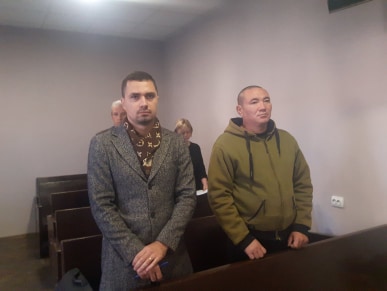Суд в Ужгороді відмовив прокуратурі у збільшені застави для одного із 9 наркоторговців і частково задовільнив щодо інших (ФОТО)