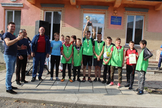 В Усть-Чорній провели турнір з міні-футболу серед юнаків (ФОТО)