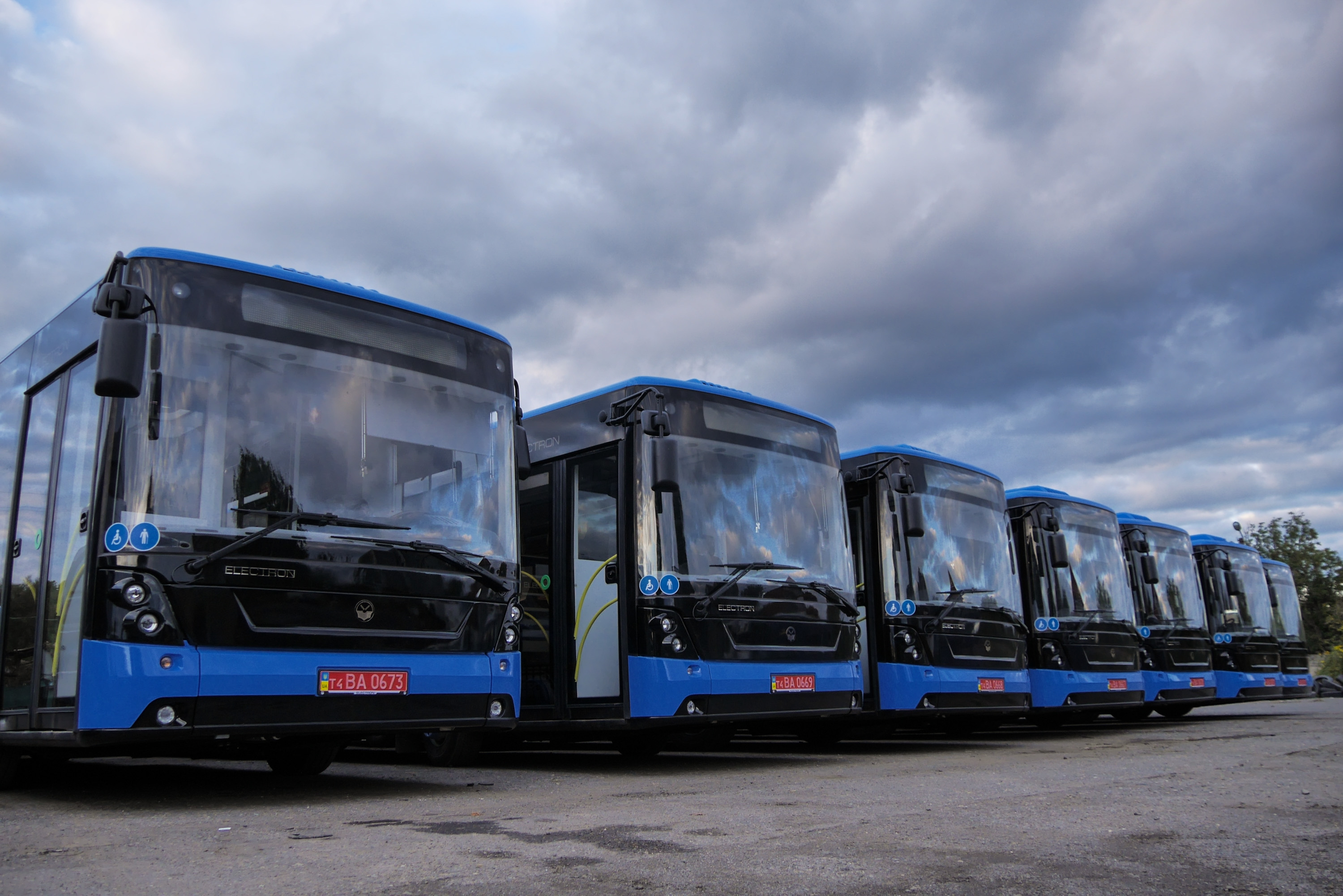 В Ужгород прибули останні 7 з 10 придбаних в лізинг автобусів (ФОТО)