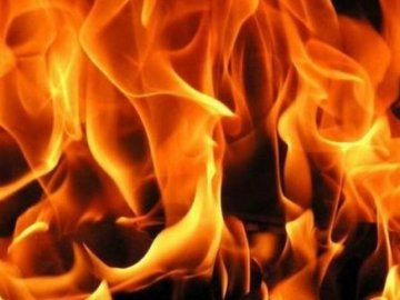 Газовий котел горів у квартирі в Мукачеві, тоді як на Ужгородщині пожежа знищила кімнату в будинку