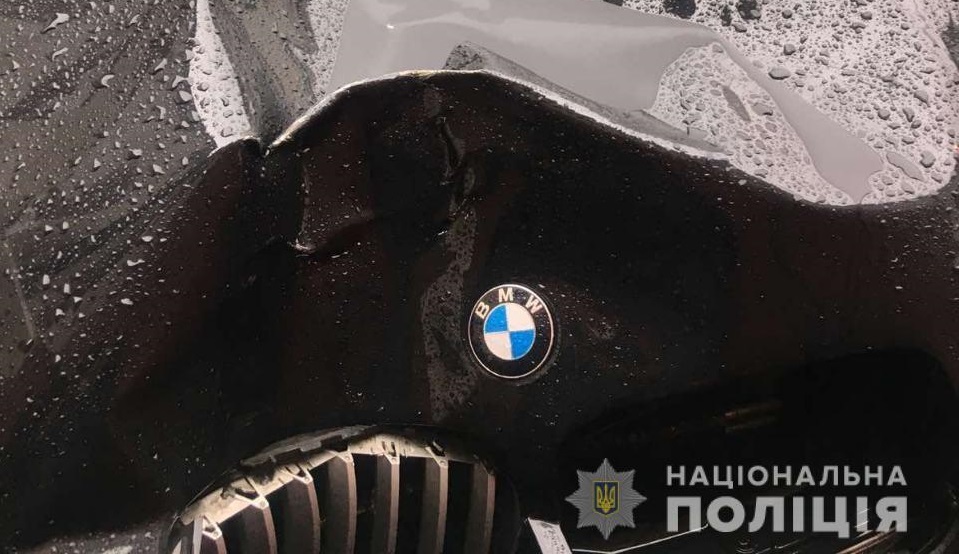 У Хусті BMW X5 смертельно травмувала пішохода (ФОТО)
