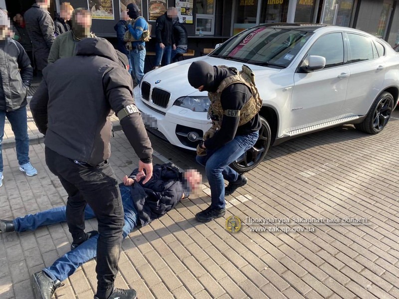 В Ужгороді в результаті спецоперації затримали рекетира з РФ (ФОТО)
