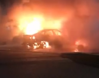 В Ужгороді підпалили BMW X6 місцевого підприємця (ВІДЕО)