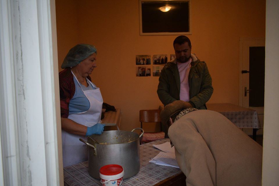 ФОТОФАКТ. У Берегові на період зимових свят відновлено роботу соціальної кухні для нужденних 
