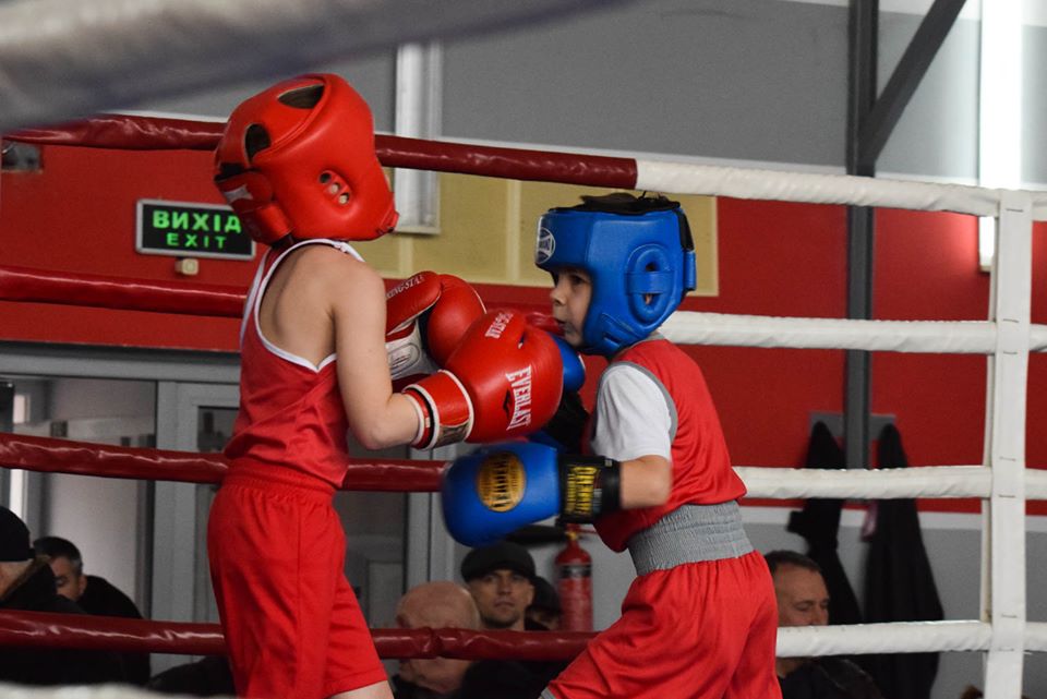 В Ужгороді проходить відкрита першість області з боксу серед підлітків (ФОТО)