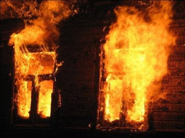 У пожежі на Тячівщині загинув власник будинку